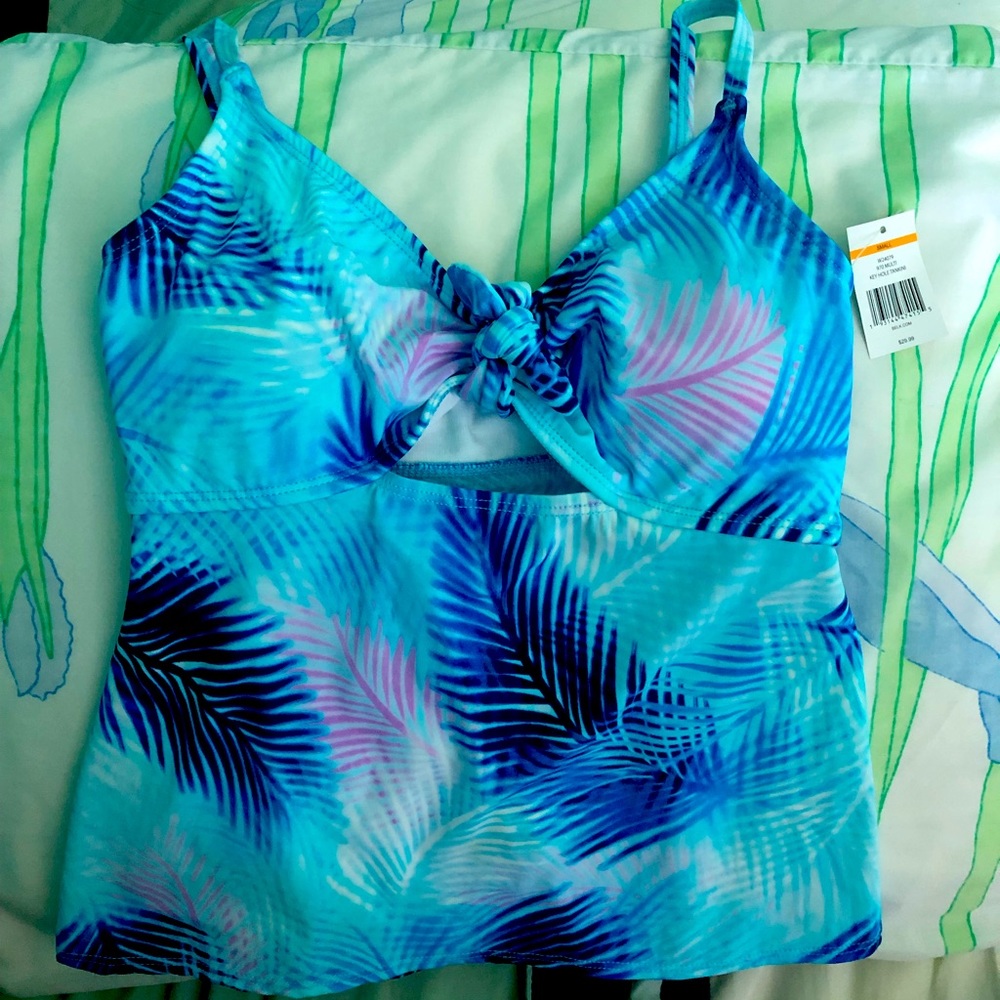 Swim top NWT